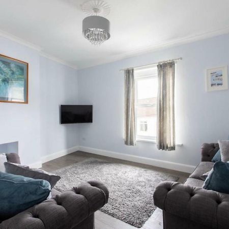 Beautiful Two Bed Mumbles Flat - With Parking Space ภายนอก รูปภาพ